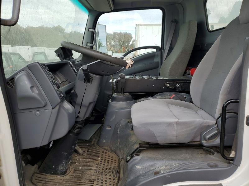 2018 Isuzu Nqr VIN JALE5W164J7901859 COPART salvage auction — MINOR DENT/SCRATCHES, CA - DIS/DLR/EXP ONLY CLEAN TITLE, sold $8,200 on 2026-08-14 (photo 7)