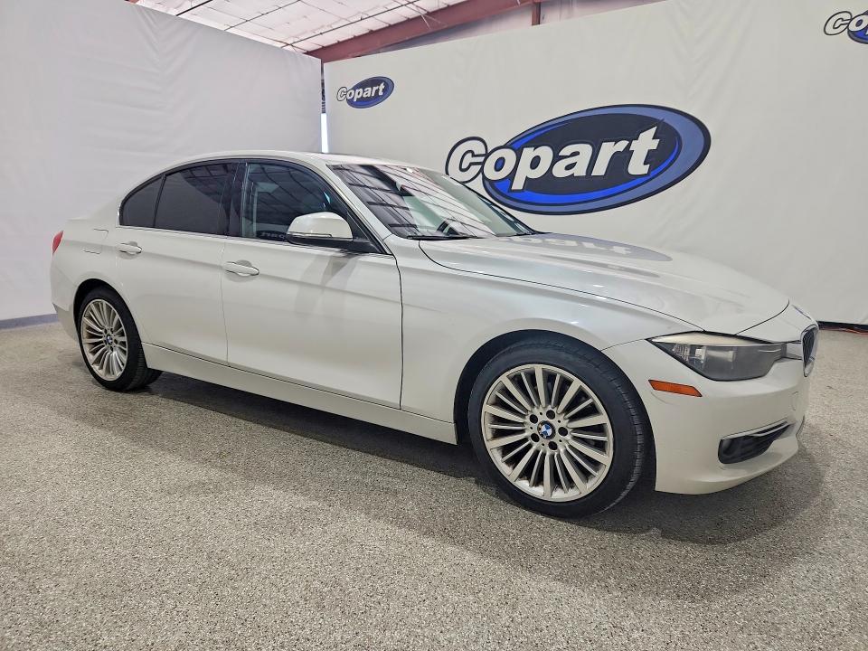 2012 BMW VIN WBA3C1C51CF432192 COPART salvage auction — MINOR DENT/SCRATCHES, Ca - Dis/Dlr/Exp Only Clean Title, sold $1,300 on 2026-07-14 (photo 4)