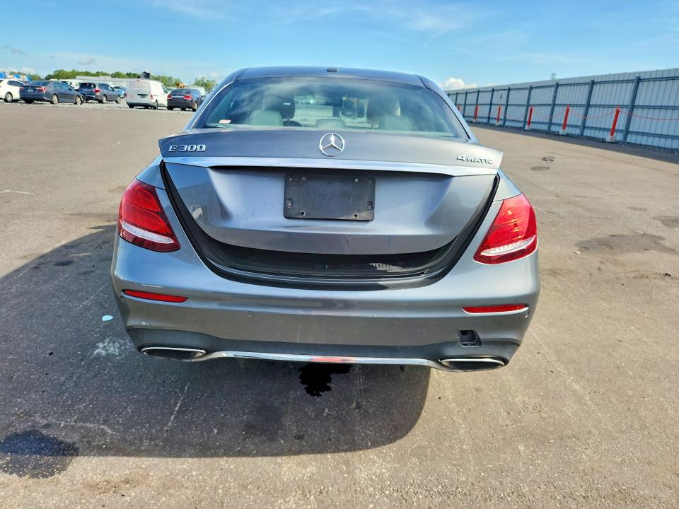 2017 Mercedes-benz VIN WDDZF4KB5HA059326 COPART salvage auction — WATER/FLOOD, Fl - Cert Of Title-Slvg Rebld Flood, sold $2,950 on 2026-07-22 (photo 6)