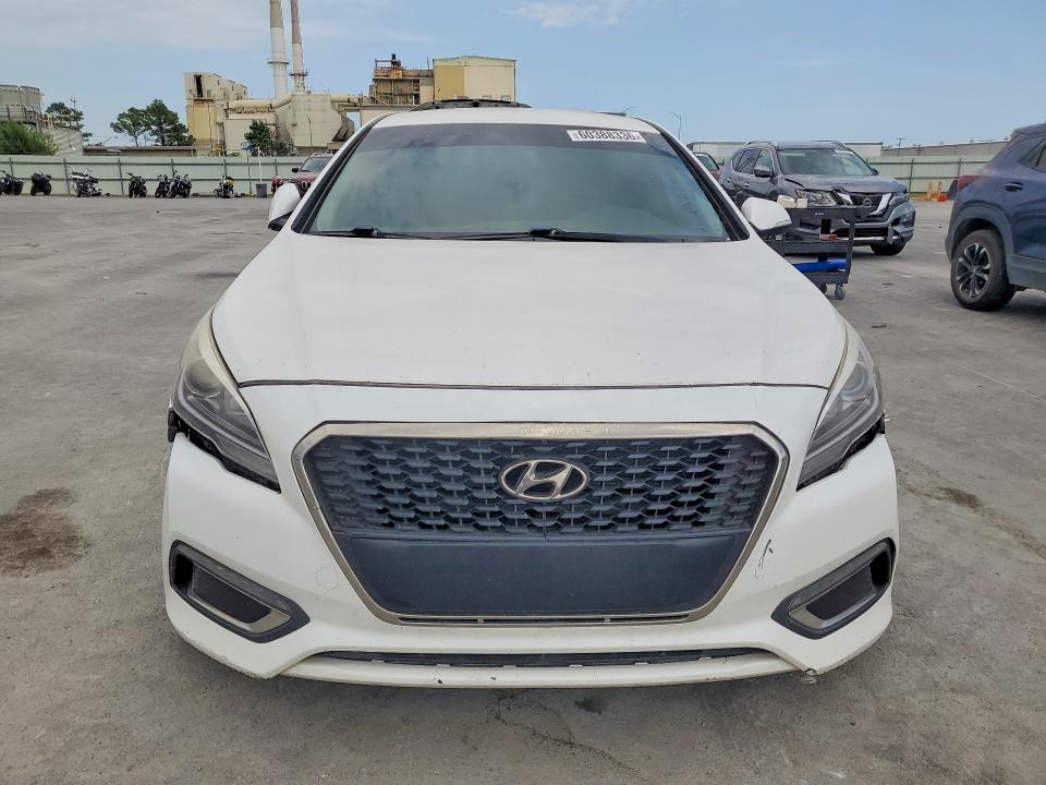 2016 Hyundai Sonata VIN KMHE24L18GA021710 COPART salvage auction — FRONT END, OK - CERTIFICATE OF TITLE (P), sold $2,750 on 2026-07-29 (photo 5)