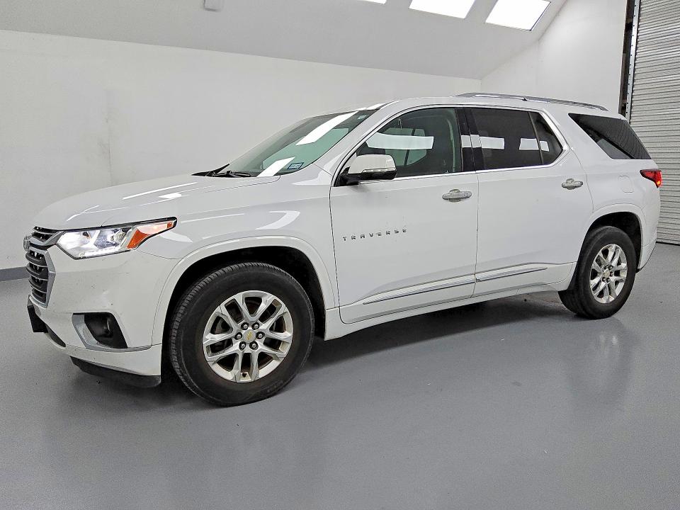 2019 Chevrolet Traverse VIN 1GNERKKW8KJ182074 COPART salvage auction — MINOR DENT/SCRATCHES, Tx - Certificate Of Title, sold $11,600 on 2026-07-28 (photo 1)