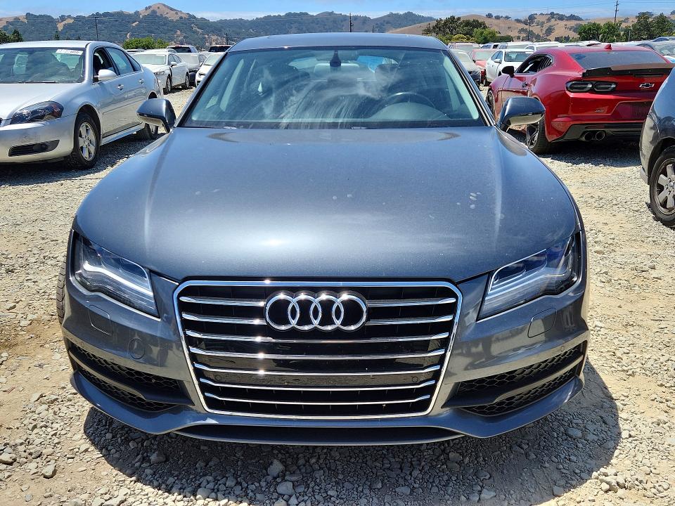 2013 Audi A7 VIN WAU2GAFC6DN128728 COPART salvage auction — MINOR DENT/SCRATCHES, Ca - Dis/Dlr/Exp Only Clean Title, sold $6,500 on 2026-07-14 (photo 5)