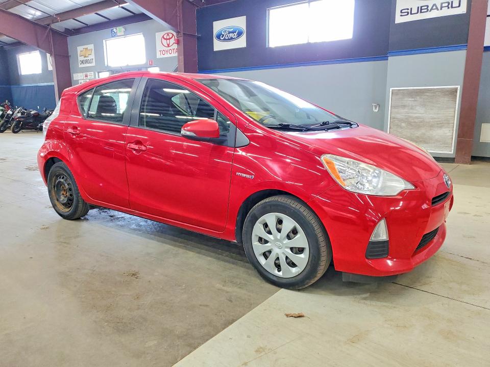 2014 Toyota Prius c VIN JTDKDTB37E1569600 COPART salvage auction — MINOR DENT/SCRATCHES, VT - CERTIFICATE OF TITLE (P), sold $3,200 on 2026-07-27 (photo 4)