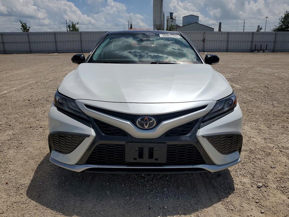 2021 Toyota Camry VIN 4T1K61AK0MU443563 COPART salvage auction — SIDE, IA - CERT OF TITLE-SALVAGE TITLE, sold $100 on 2026-07-29 (photo 5)
