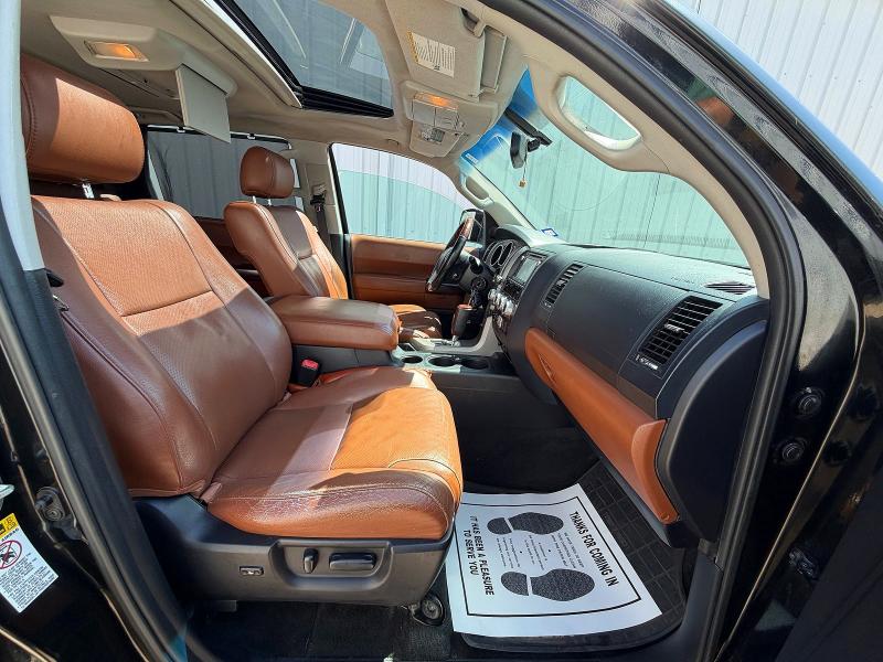 2016 Toyota Sequoia VIN 5TDDW5G12GS127965 COPART salvage auction — MINOR DENT/SCRATCHES, TX - CERTIFICATE OF TITLE (P), sold $7,500 on 2026-07-18 (photo 5)