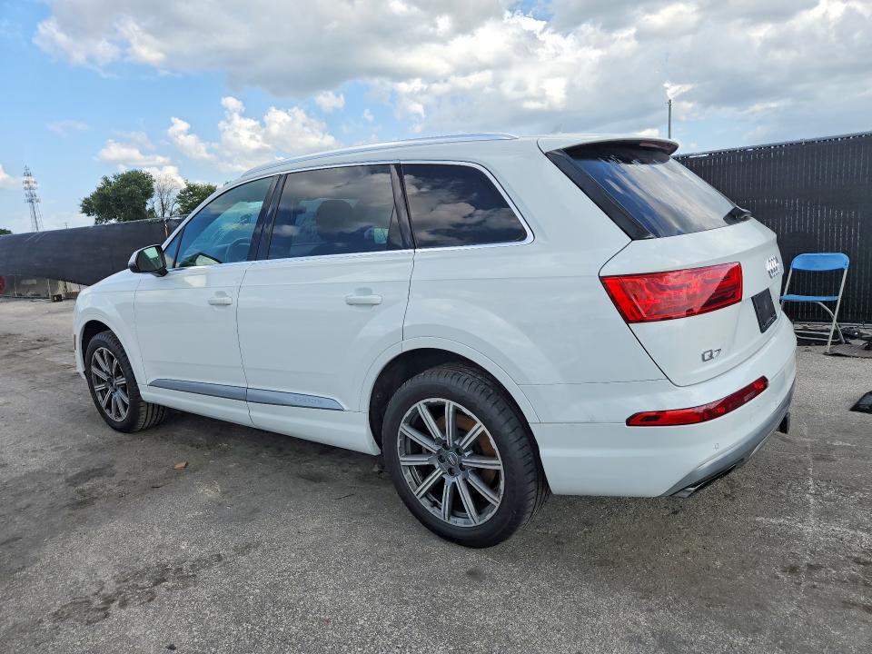 2018 Audi Q7 VIN WA1LHAF77JD035283 COPART salvage auction — MINOR DENT/SCRATCHES, FL - CERTIFICATE OF TITLE, sold $6,600 on 2026-07-28 (photo 2)
