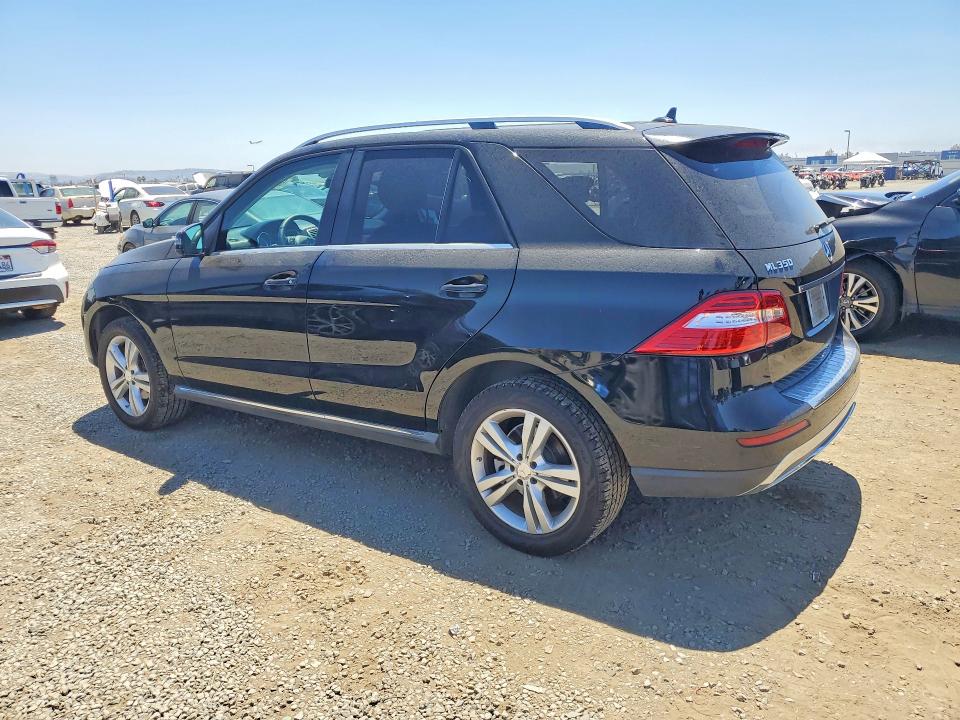 2013 Mercedes-benz M-klasse VIN 4JGDA5JB4DA102909 COPART salvage auction — MINOR DENT/SCRATCHES, Ca - Dis/Dlr/Exp Only Clean Title, sold $2,500 on 2026-07-10 (photo 2)