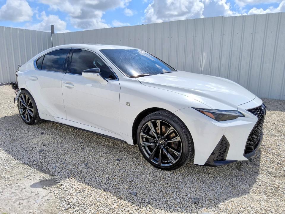 2024 Lexus Is VIN JTHGZ1E24R5035689 COPART salvage auction — SIDE, Wv - Certificate Of Title, sold $2,200 on 2026-07-28 (photo 4)