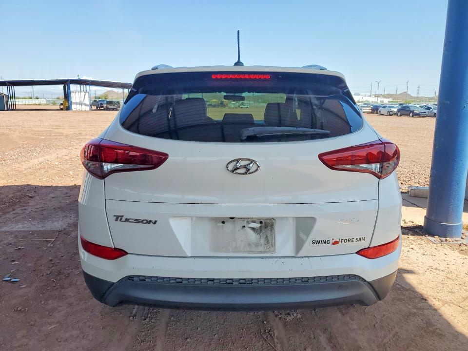 2016 Hyundai Tucson VIN KM8J33A48GU061545 COPART salvage auction — MINOR DENT/SCRATCHES, Az - Certificate Of Title, sold $1,600 on 2026-07-30 (photo 6)