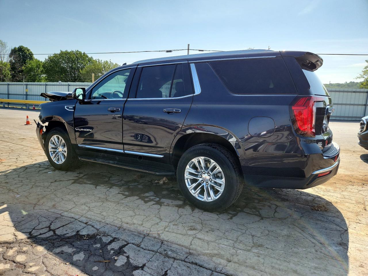 2024 Gmc Yukon VIN 1GKS2BKD4RR292134 COPART salvage auction — Front End, TN - SALVAGE CERTIFICATE, sold $25,500 on 2026-08-10 (photo 2)