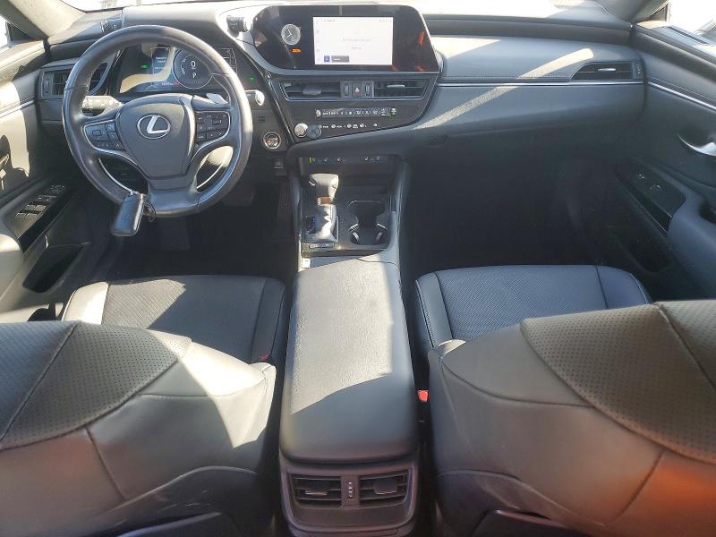 2024 Lexus ES VIN 58ADA1C13RU038793 COPART salvage auction — REAR END, Ca - Salvage Certificate, sold $13,000 on 2026-09-10 (photo 8)