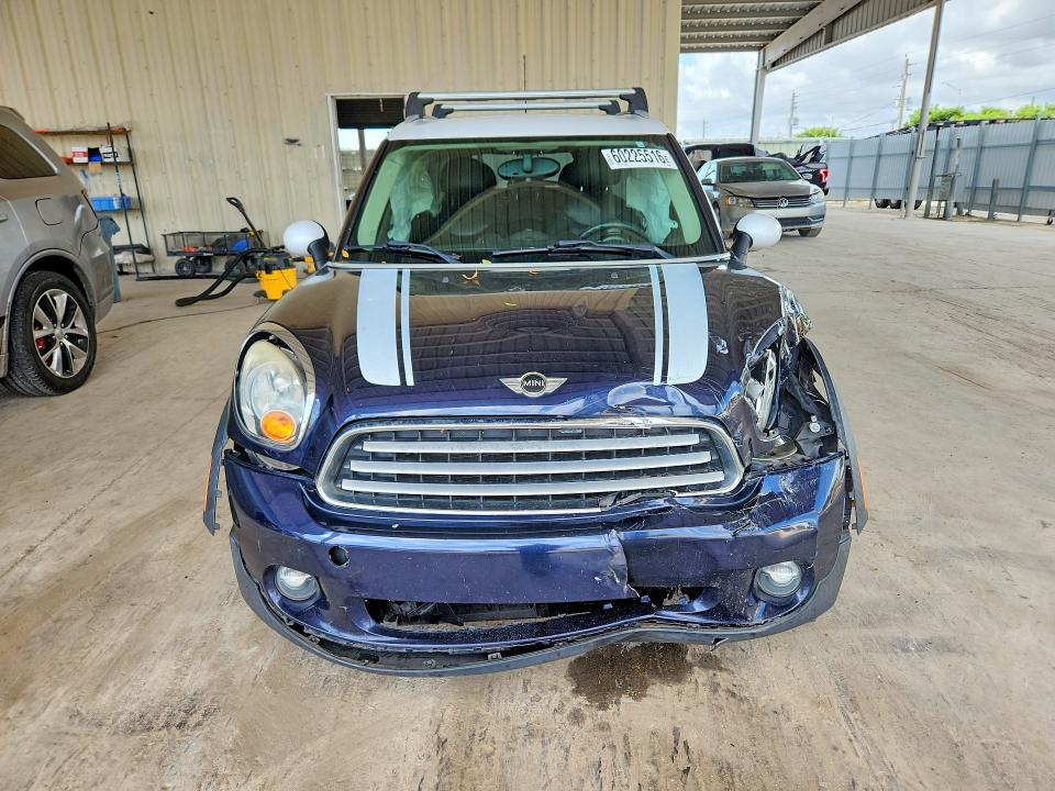 2012 Mini Cooper VIN WMWZB3C5XCWM03055 COPART salvage auction — FRONT END, Fl - Cert Of Title Slvg Rebuildable, sold $400 on 2026-08-05 (photo 5)