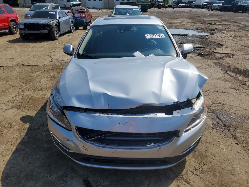 2016 Volvo S60 VIN YV126MFK4G2411806 COPART salvage auction — FRONT END, Mi - Certificate Of Title, sold $1,850 on 2026-08-11 (photo 5)
