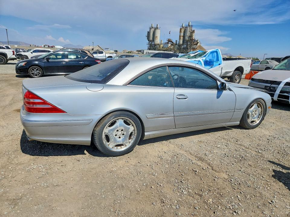 2000 Mercedes-benz Cl-class VIN WDBPJ75J4YA006586 COPART salvage auction — MINOR DENT/SCRATCHES, CA - CERT OF TITLE-SALVAGED, sold $375 on 2026-07-17 (photo 3)