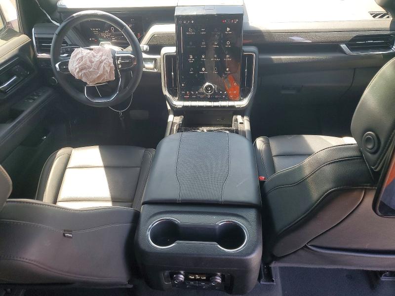 2026 Gmc Yukon VIN 1GKS2BK84TR101726 COPART salvage auction — FRONT END, CA, sold $38,500 on 2026-10-15 (photo 8)