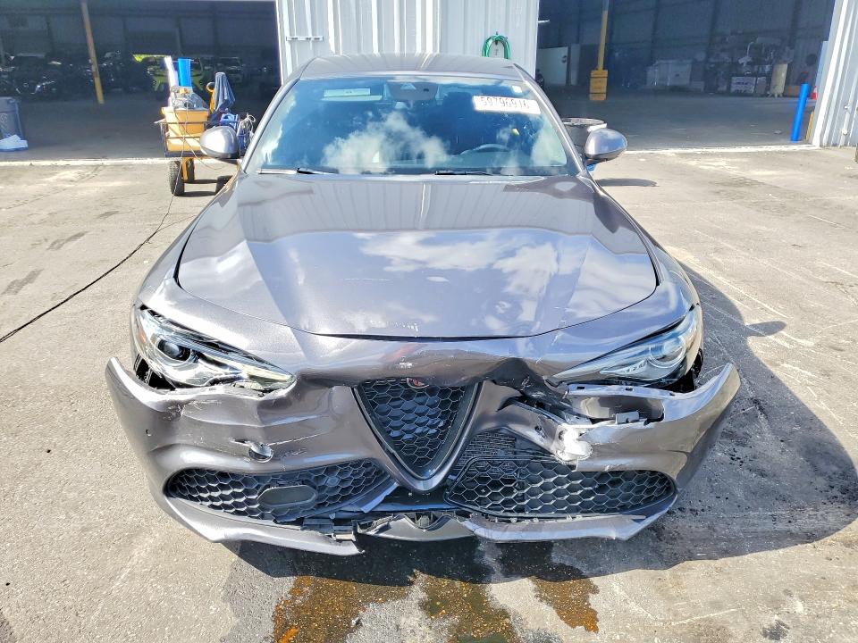 2023 Alfa romeo Giulia VIN ZARFAMAN8P7666572 COPART salvage auction — FRONT END, Fl - Cert Of Title Slvg Rebuildable, sold $7,200 on 2026-08-10 (photo 5)