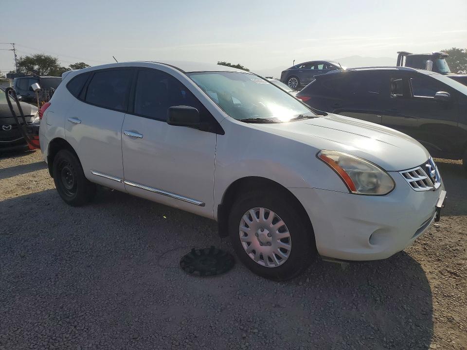 2013 Nissan Rogue sport VIN JN8AS5MT5DW512523 COPART salvage auction — MINOR DENT/SCRATCHES, Ca - Lien Papers-Clean Or Ac, sold $425 on 2026-07-28 (photo 4)