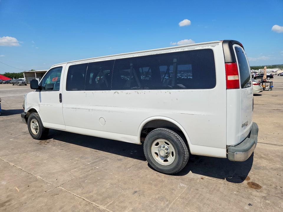 2007 Chevrolet Expresso VIN 1GAHG39U371101665 COPART salvage auction — FRONT END, TX - SALVAGE VEHICLE TITLE (P), sold $2,050 on 2026-07-09 (photo 2)