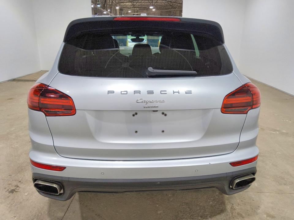 2017 Porsche Cayenne VIN WP1AA2A23HKA86464 COPART salvage auction — MINOR DENT/SCRATCHES, WV - CERTIFICATE OF TITLE, sold $10,200 on 2026-07-30 (photo 6)