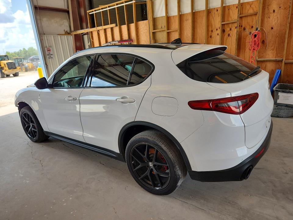 2019 Alfa romeo Stelvio VIN ZASPAJAN7K7C41809 COPART salvage auction — FRONT END, Tx - Salvage Vehicle Title, sold $1,650 on 2026-08-28 (photo 2)