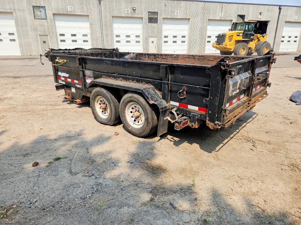 2015 Big tex . VIN 4KNUT1427FL160336 COPART salvage auction — FRONT END, MN - CERT OF TITLE-PRIOR SALVAGE, sold $2,050 on 2026-09-17 (photo 2)