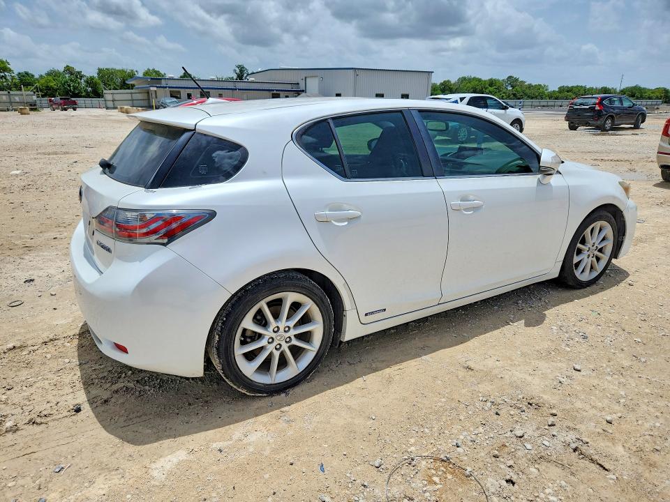2013 Lexus Ct 200 VIN JTHKD5BH7D2159037 COPART salvage auction — MINOR DENT/SCRATCHES, TX - CERTIFICATE OF TITLE, sold $4,250 on 2026-07-23 (photo 3)