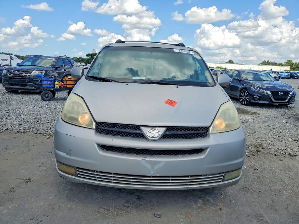 2005 Toyota Sienna VIN 5TDZA22C75S234826 COPART salvage auction — MINOR DENT/SCRATCHES, FL - CERTIFICATE OF TITLE, sold $850 on 2026-07-27 (photo 5)