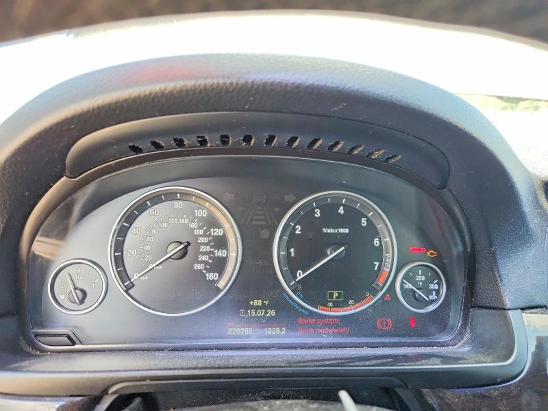 2015 BMW 5er VIN WBA5A5C59FD519103 COPART salvage auction — MECHANICAL, Sc - Dealer Only Clean Title, sold $225 on 2026-08-10 (photo 9)