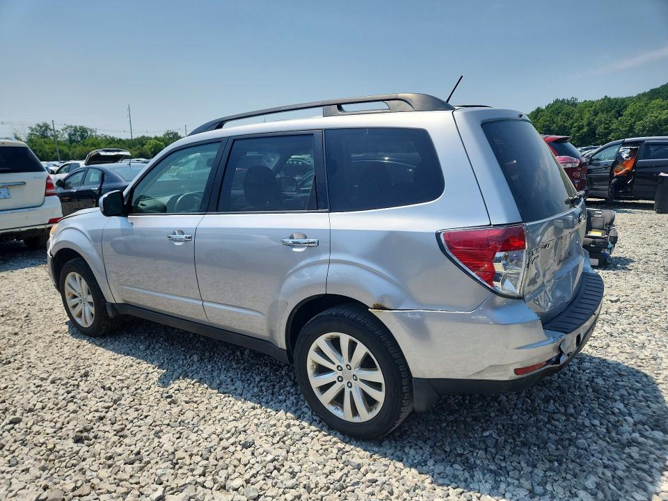 2013 Subaru Forester VIN JF2SHAEC5DH419576 COPART salvage auction — REAR END, Ma - Cert Of Title-Reconstrctd Coll, sold $650 on 2026-07-09 (photo 2)