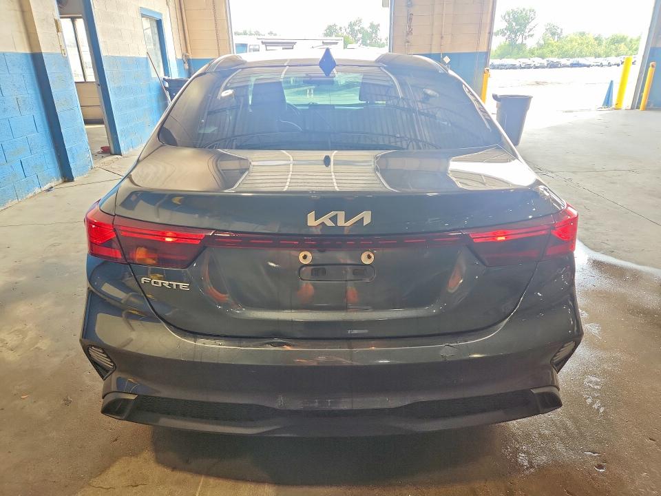 2023 Kia Forte VIN 3KPF24AD8PE555289 COPART salvage auction — REAR END, FL - CERTIFICATE OF TITLE, sold $2,550 on 2026-08-03 (photo 6)
