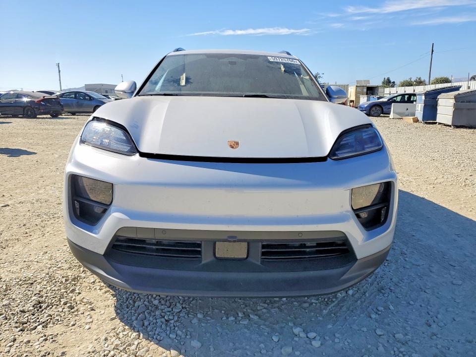 2024 Porsche Macan VIN WP1AA2XA8RL001464 COPART salvage auction — REAR END, CA - SALVAGE CERTIFICATE, sold $40,500 on 2026-08-11 (photo 5)