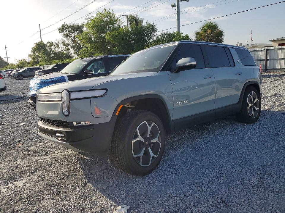 2024 Rivian R1s VIN 7PDSGBBA2RN037260 — COPART salvage auction photo