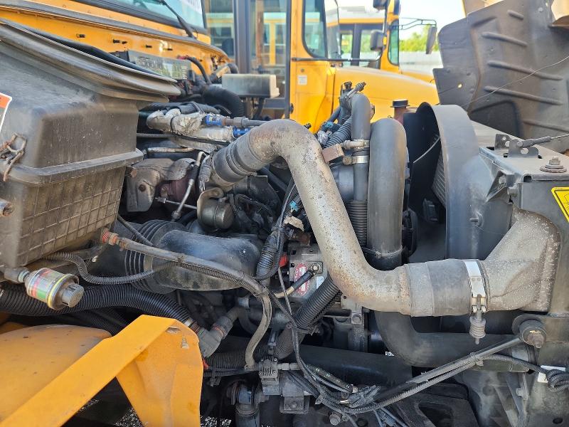 2015 Ic VIN 4DRBUAAP3FB643871 COPART salvage auction — MINOR DENT/SCRATCHES, La - Certificate Of Title, sold $2,000 on 2026-09-16 (photo 7)