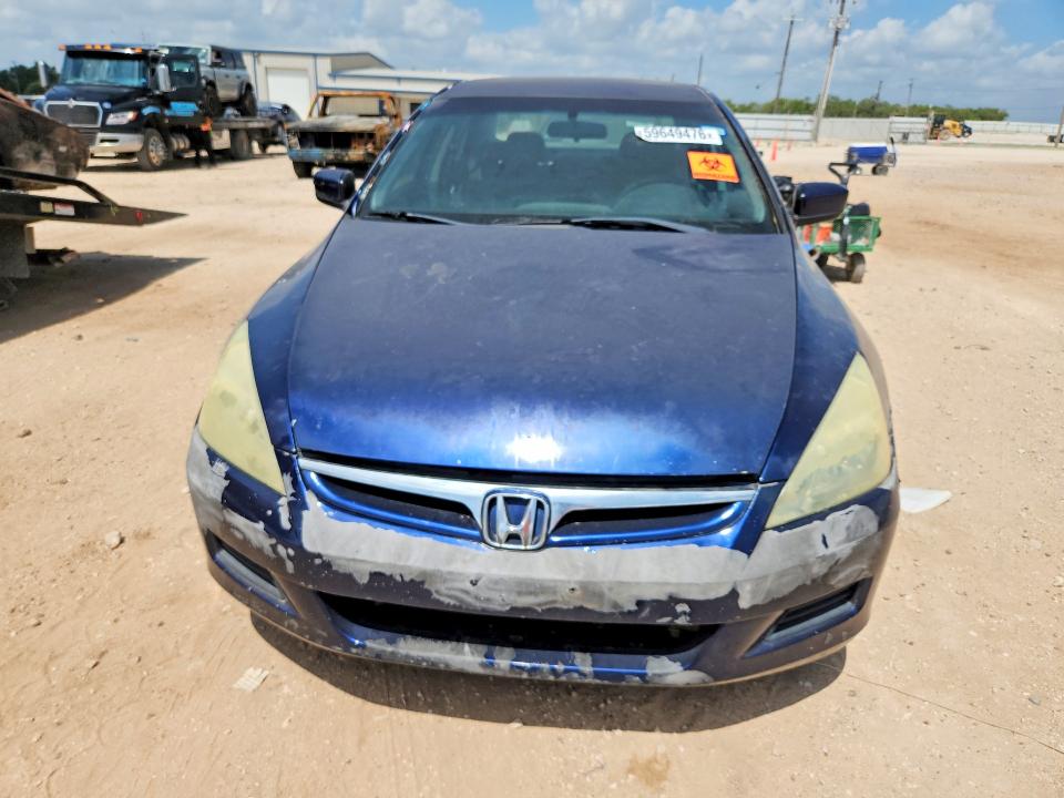 2004 Honda Accord VIN 1HGCM56374A168459 COPART salvage auction — MINOR DENT/SCRATCHES, Tx - Certificate Of Title, sold $90 on 2026-07-09 (photo 5)