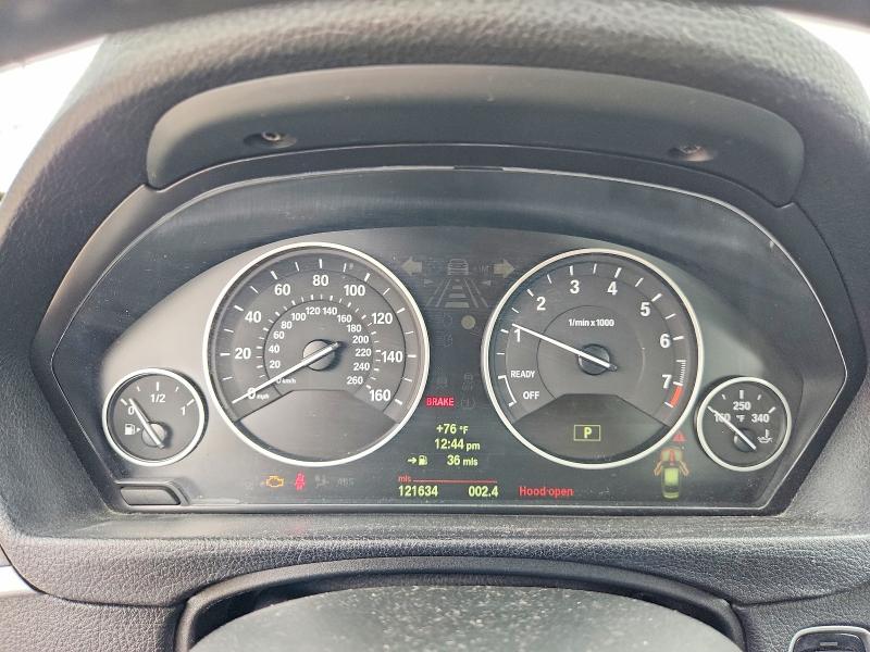 2012 BMW 3er VIN WBA3A5C59CF257333 COPART salvage auction — FRONT END, Ca - Dlr/Dis/Exp Only Salvage Title, sold $1,150 on 2026-07-09 (photo 9)