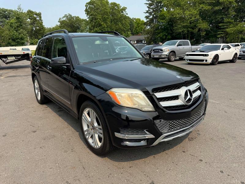 2013 Mercedes-benz Glk-klasse VIN WDCGG8JBXDF943082 COPART salvage auction — MINOR DENT/SCRATCHES, MA - CERTIFICATE OF TITLE, sold $1,550 on 2026-07-30 (photo 4)