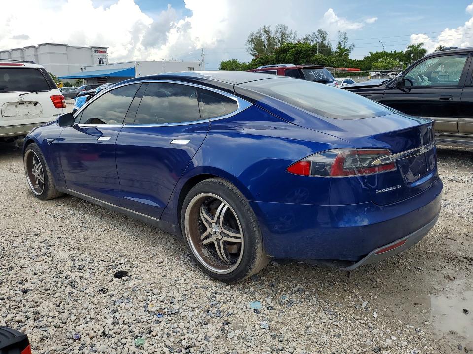 2016 Tesla Model s VIN 5YJSA1E13GF126023 COPART salvage auction — MINOR DENT/SCRATCHES, FL - CERTIFICATE OF TITLE, sold $4,450 on 2026-07-31 (photo 2)