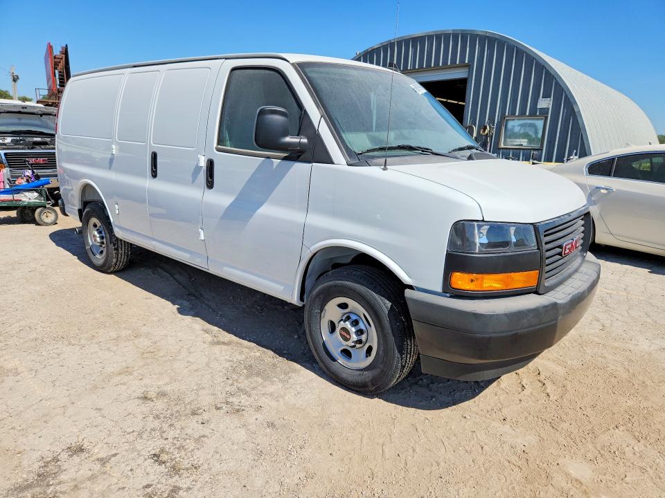 2025 Gmc Savana VIN 1GTW7AFP5S1270354 COPART salvage auction — WATER/FLOOD, Mi - Cert Of Title-Salvage Flood, sold $18,300 on 2026-08-05 (photo 4)
