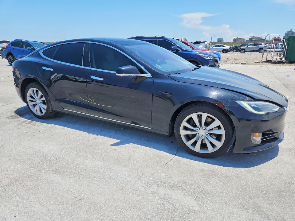 2017 Tesla Model s VIN 5YJSA1E26HF206457 COPART salvage auction — WATER/FLOOD, MS - CERT OF TITLE - FLOOD SALVAGE, sold $400 on 2026-07-29 (photo 4)