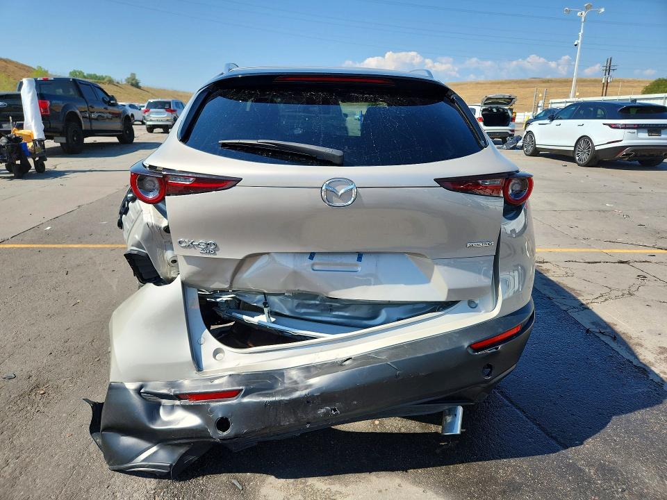 2022 Mazda Cx-30 VIN 3MVDMBCL2NM405691 COPART salvage auction — REAR END, CO - SALVAGE TITLE, sold $7,600 on 2026-09-21 (photo 6)