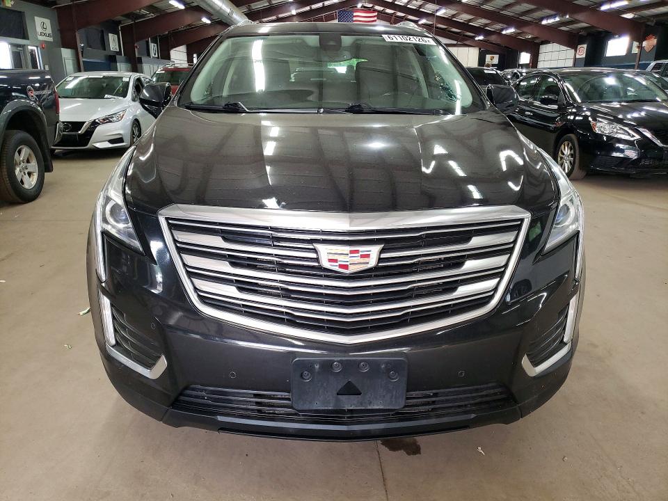 2019 Cadillac Xt5 VIN 1GYKNDRS5KZ129818 COPART salvage auction — MINOR DENT/SCRATCHES, WV - CERTIFICATE OF TITLE (P), sold $6,800 on 2026-07-27 (photo 5)