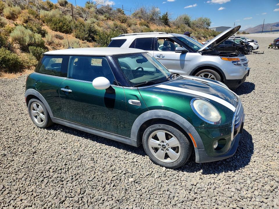 2015 Mini Cooper VIN WMWXM5C55F3A04673 COPART salvage auction — MECHANICAL, Nv - Certificate Of Title, sold $325 on 2026-07-30 (photo 4)