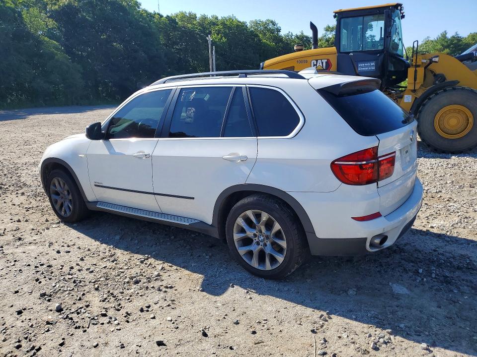 2013 BMW X5 VIN 5UXZV4C56D0G57156 COPART salvage auction — MINOR DENT/SCRATCHES, Ma - Certificate Of Title, sold $1,750 on 2026-07-29 (photo 2)