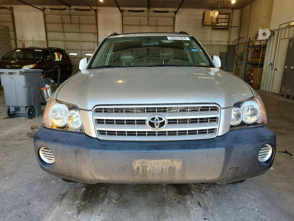 2003 Toyota Highlander VIN JTEGF21A330104711 COPART salvage auction — REAR END, MO - CERT OF TITLE-PRIOR SALVAGE, sold $70 on 2026-07-28 (photo 5)