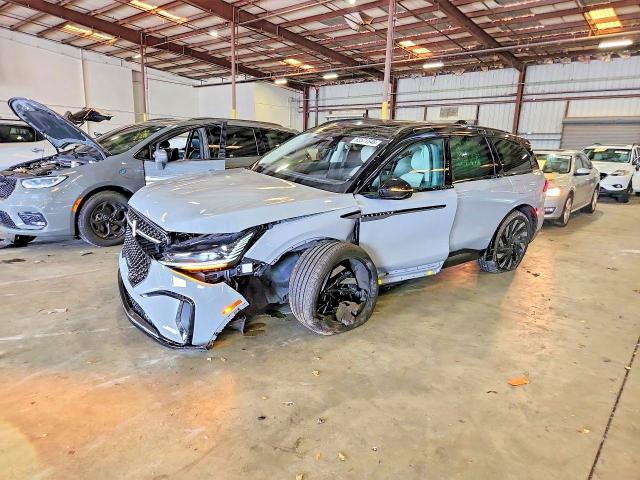2026 Lincoln Nautilus VIN 5LMPJ8KA5TJ987668 — COPART salvage auction photo