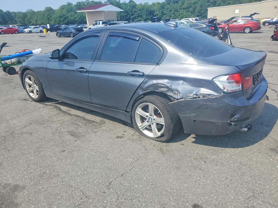 2013 BMW 3er VIN WBA3B5G54DNS00892 COPART salvage auction — REAR END, Ct - Cert Of Title-Salvage, sold $775 on 2026-08-20 (photo 2)