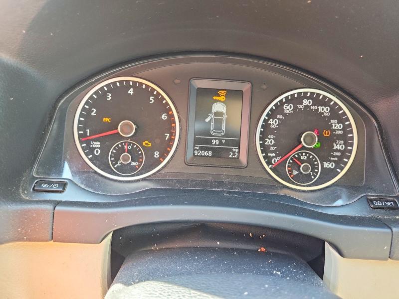 2017 Volkswagen Tiguan VIN WVGBV7AXXHW510908 COPART salvage auction — MINOR DENT/SCRATCHES, Ia - Cert Of Title-Prior Salvage, sold $1,600 on 2026-08-07 (photo 9)