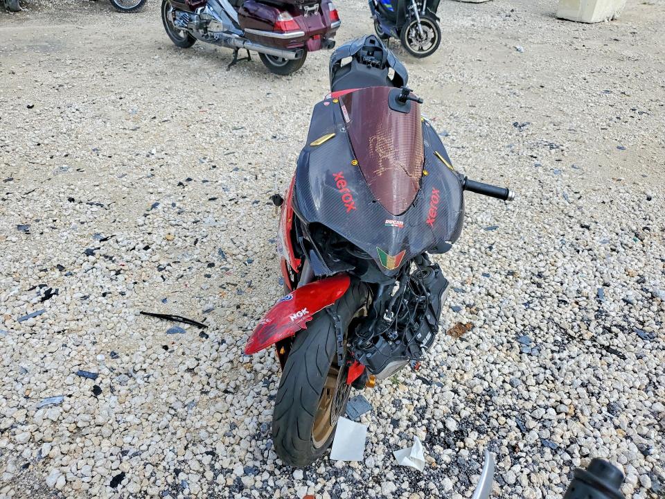 2018 Ducati Panigale VIN ZDM14B1W4JB007650 COPART salvage auction — FRONT END, Fl - Cert Of Ttl-Rebuilt&Slvg Rbld, sold $600 on 2026-07-23 (photo 2)