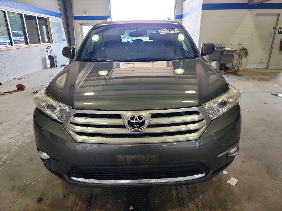 2011 Toyota Highlander VIN 5TDYK3EH6BS049362 COPART salvage auction — FRONT END, Va - Cert Of Title - Salvage, sold $300 on 2026-07-24 (photo 5)
