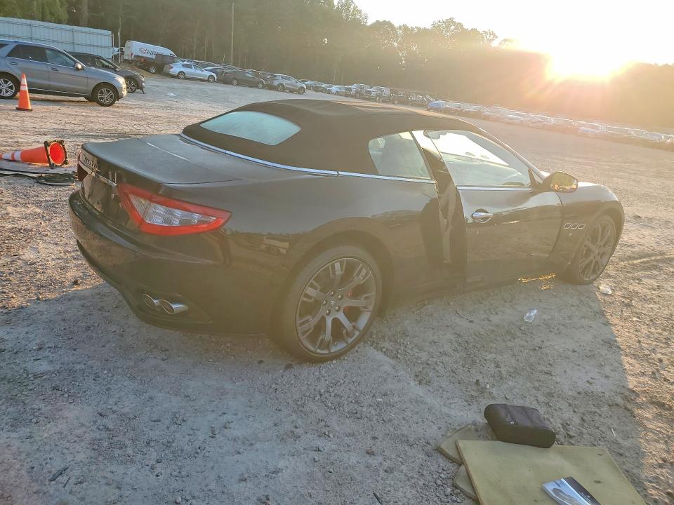 2011 Maserati Granturismo VIN ZAM45KMA4B0056491 COPART salvage auction — MINOR DENT/SCRATCHES, NC - NON PUBLIC CLEAN TITLE, sold $8,200 on 2026-07-17 (photo 3)